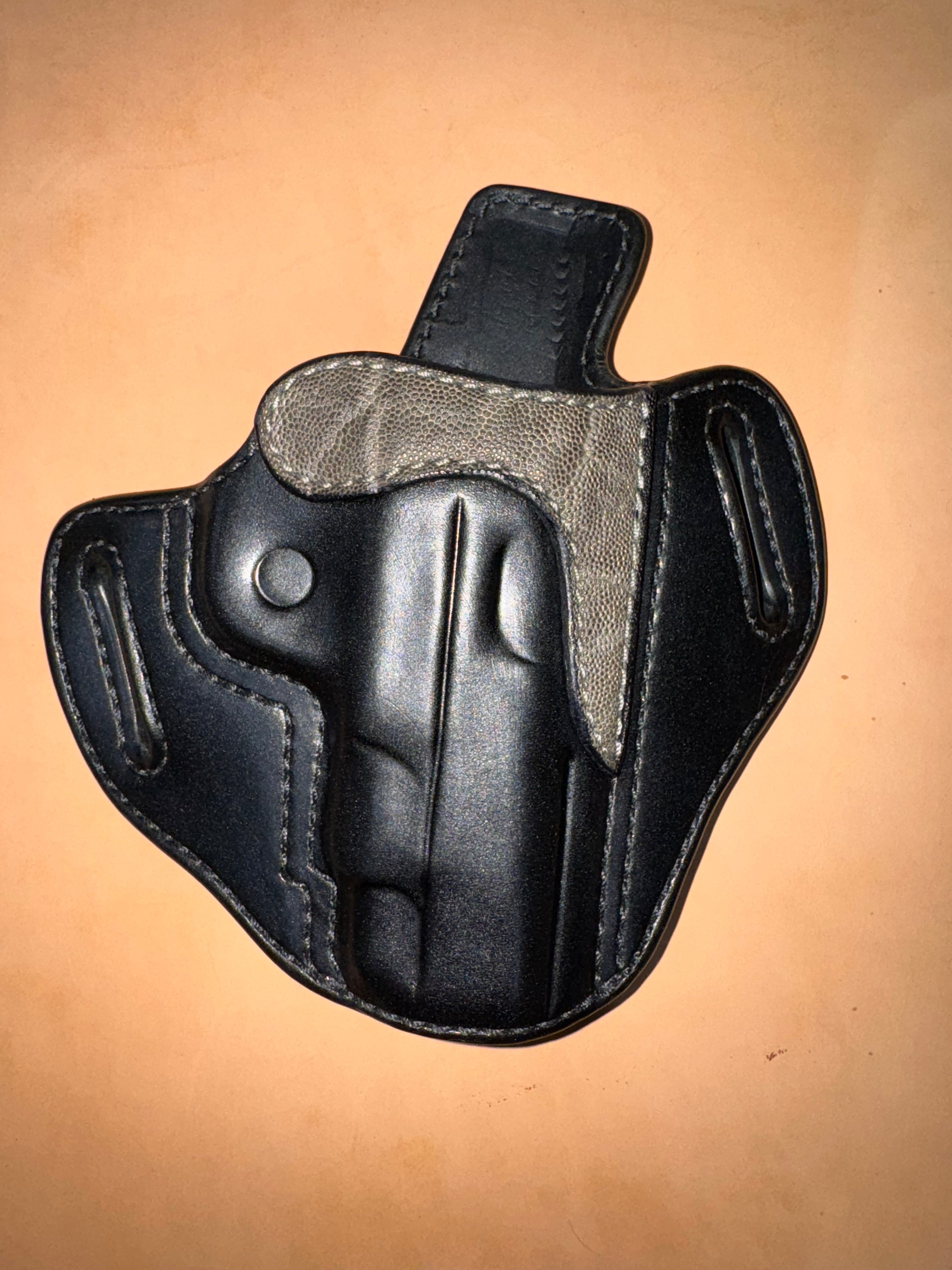 S&W Shield .45 2.0 Deluxe Lined Model 3 Holster | Palmetto Leather