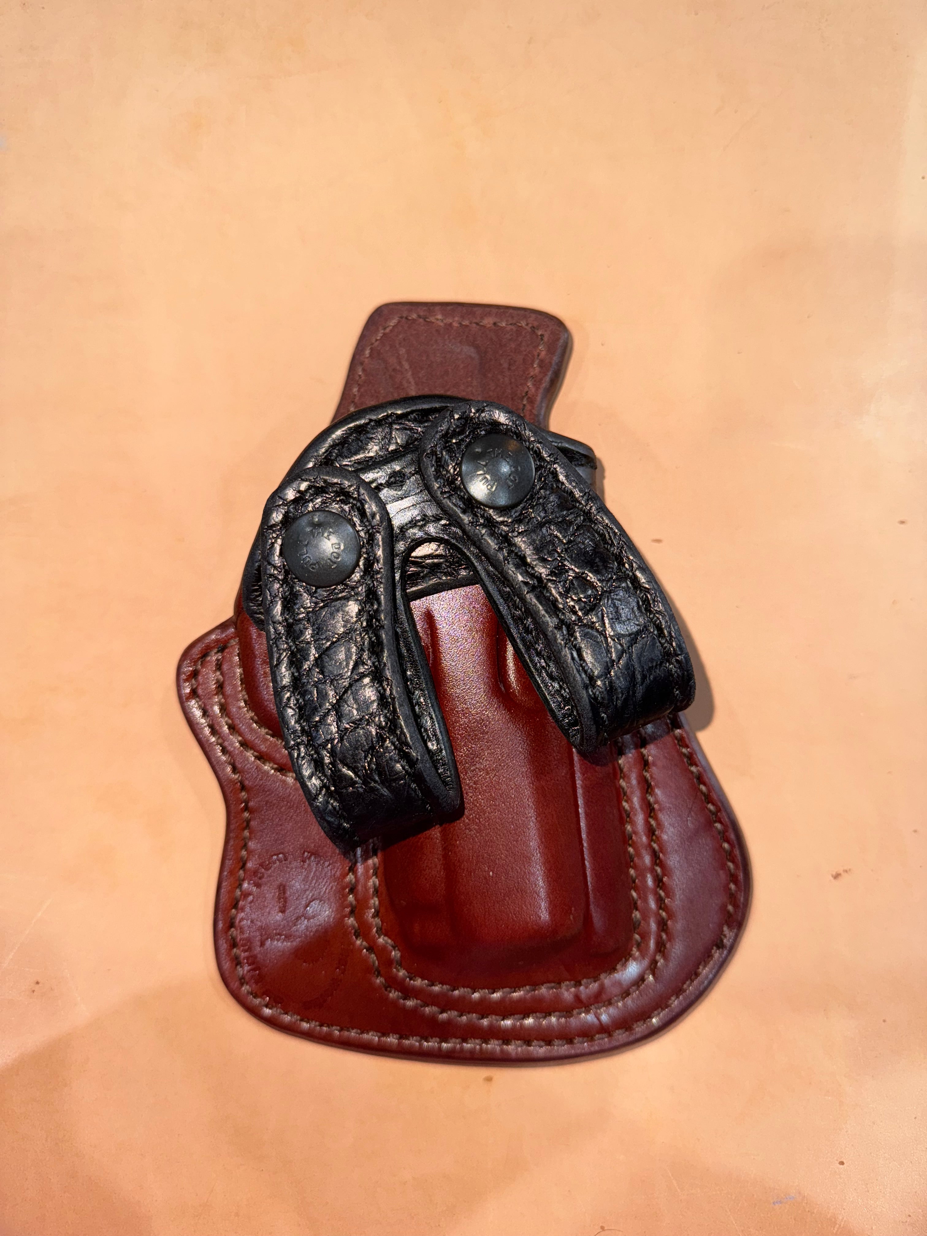 Officer Undercover Professional Holster | Palmetto Leather