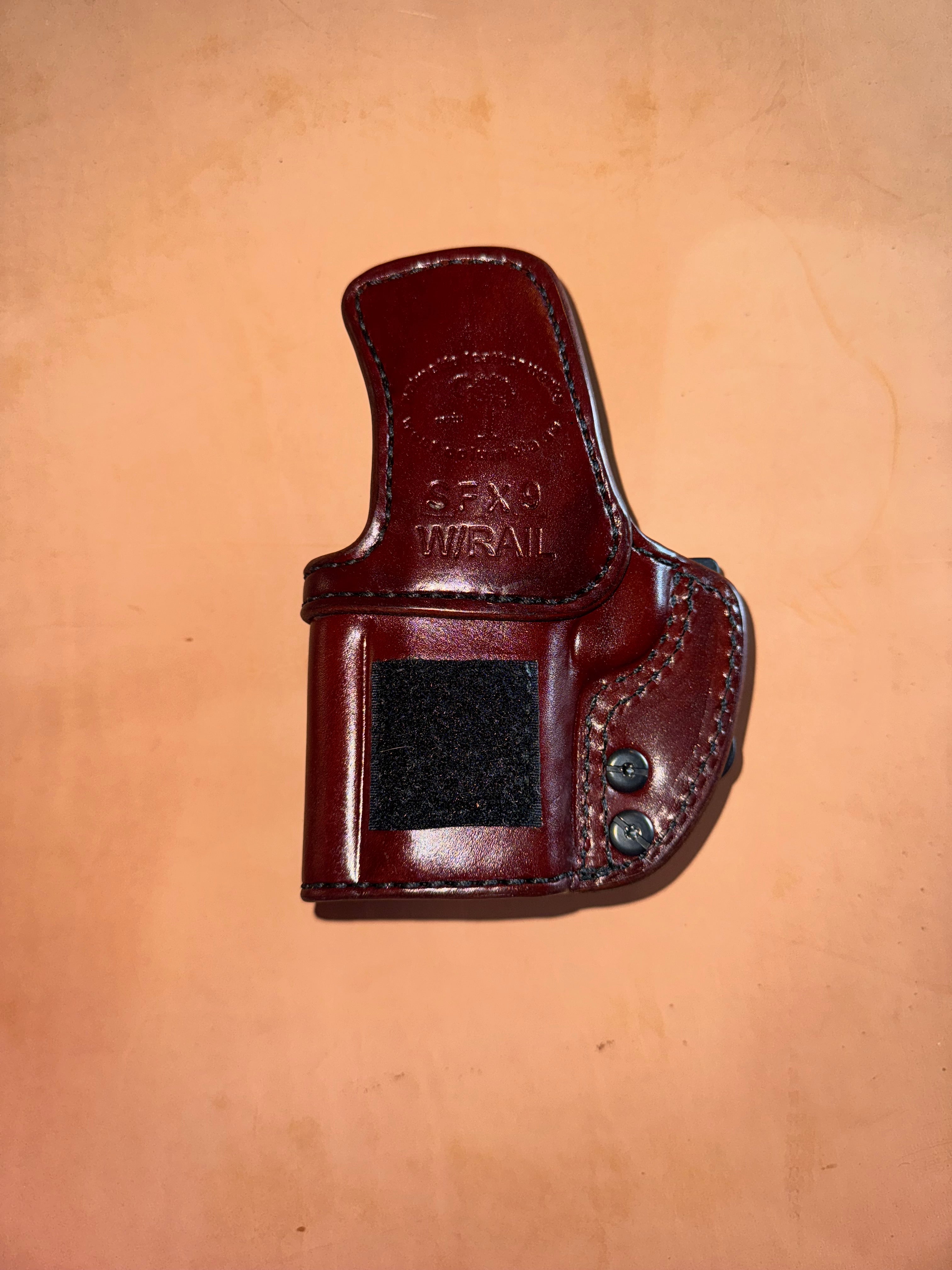 SFX9 with Rail Appendix Holster | Palmetto Leather