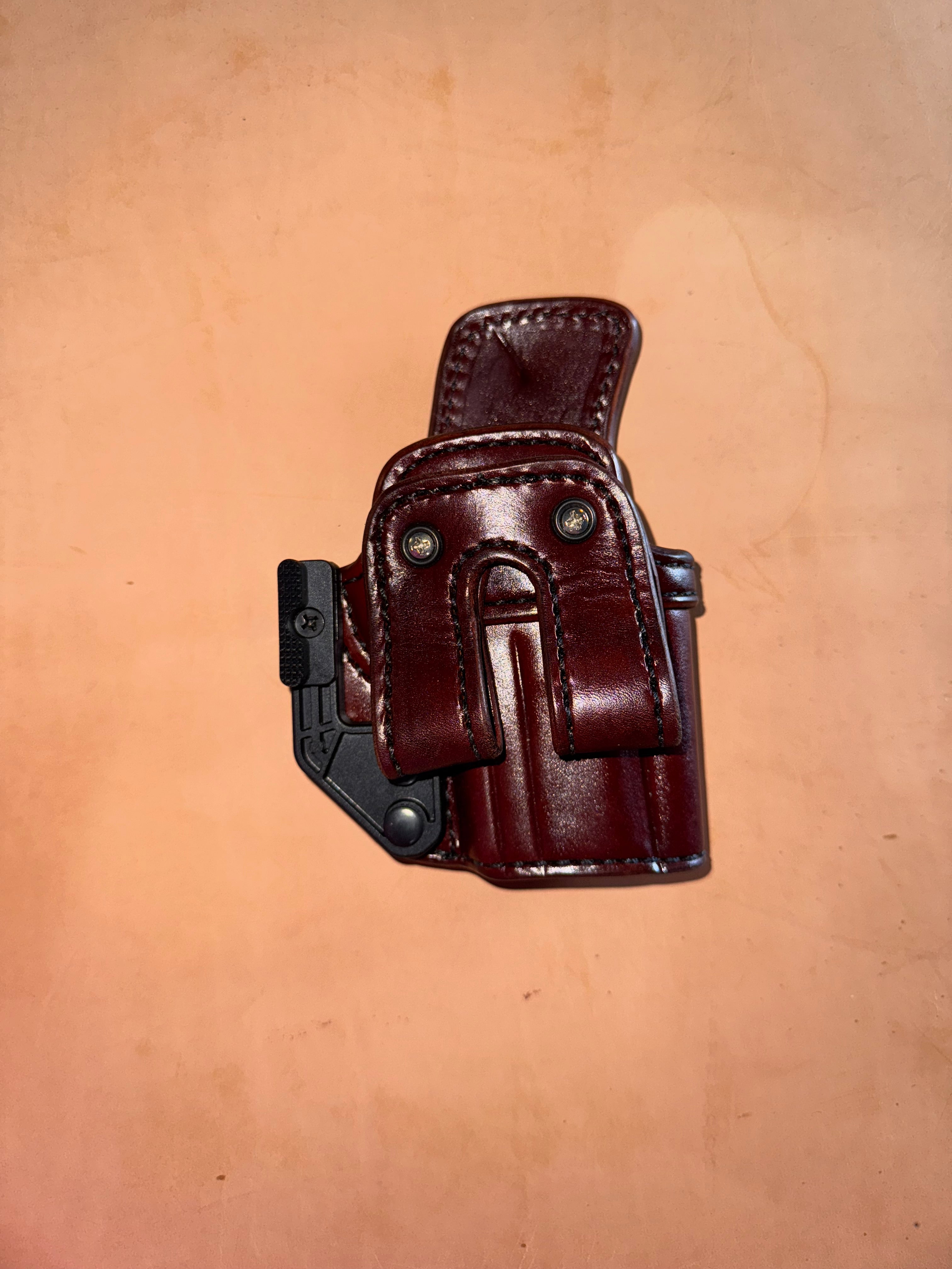 SFX9 with Rail Appendix Holster | Palmetto Leather