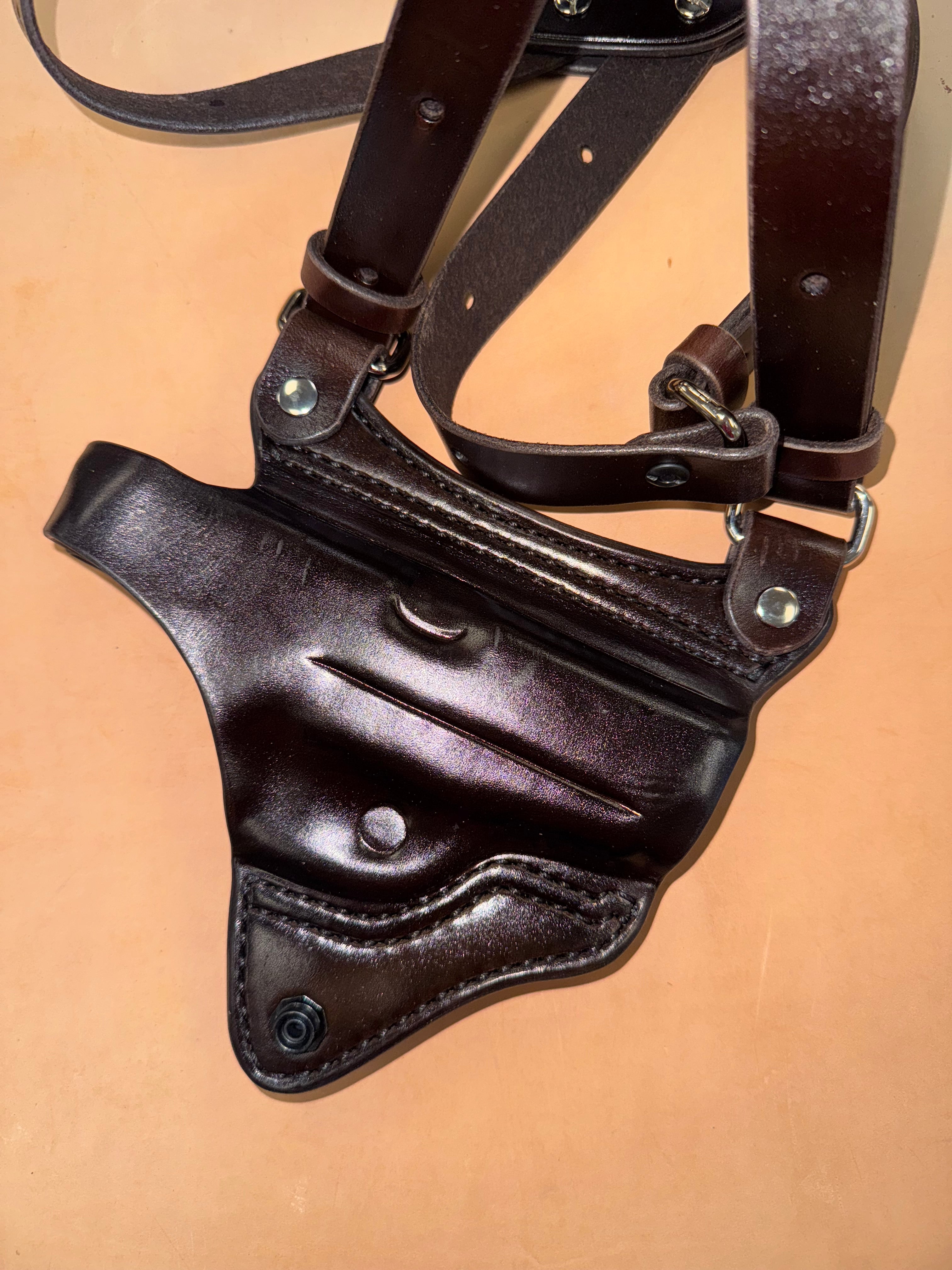 Sig Sauer P239 Shoulder Holster with Straps | Palmetto Leather